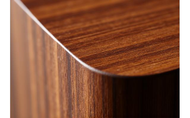 Image d'un détail de bois noble travaillé